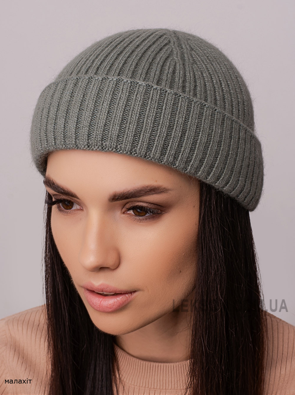 Жіноча шапка з відворотом Аравія