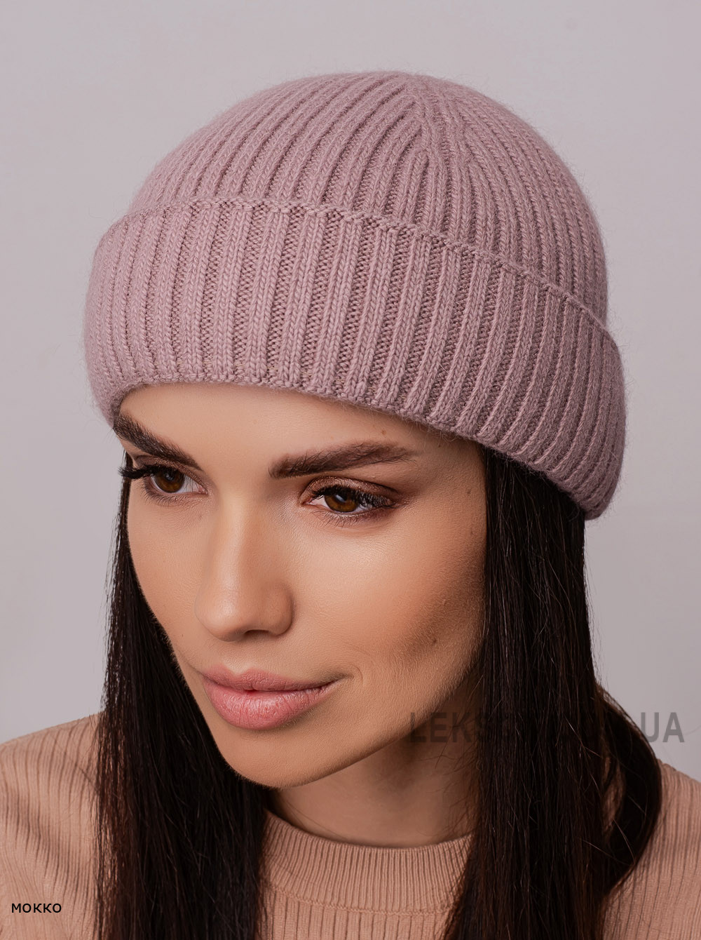 Жіноча шапка з відворотом Аравія