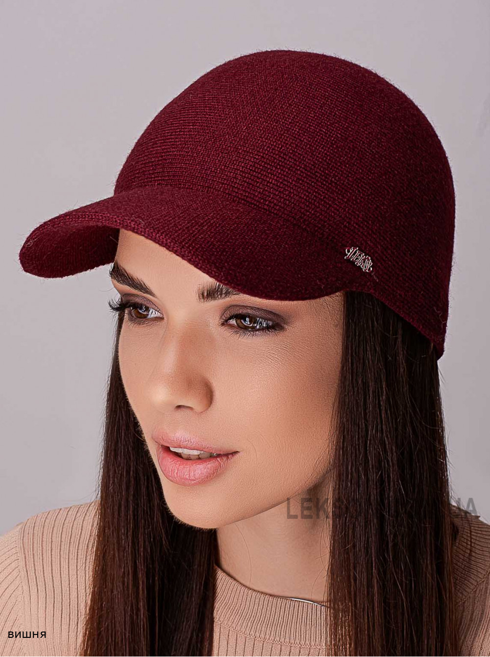 Жіноча бейсболка Карі