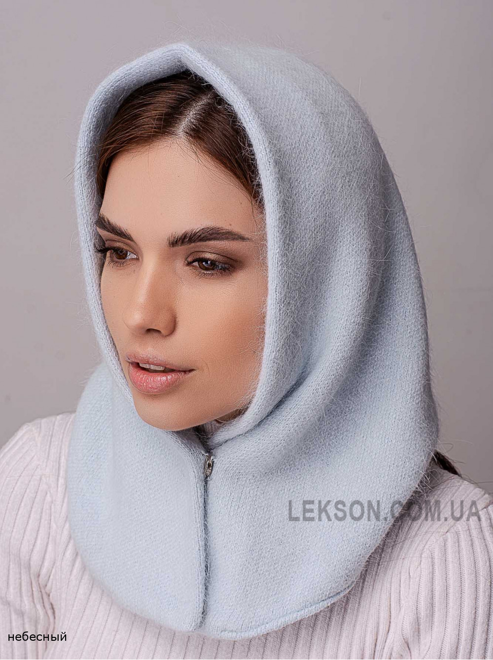 Женский капор Королева